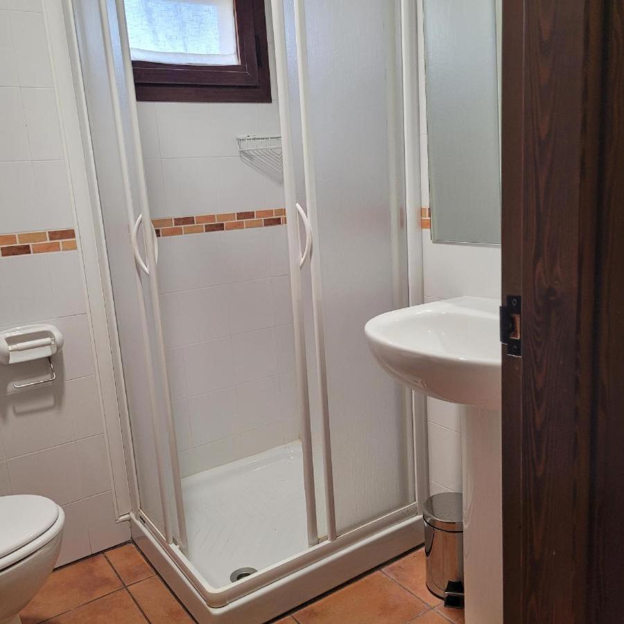 Hostal La Vega Peralejos Buitenkant foto