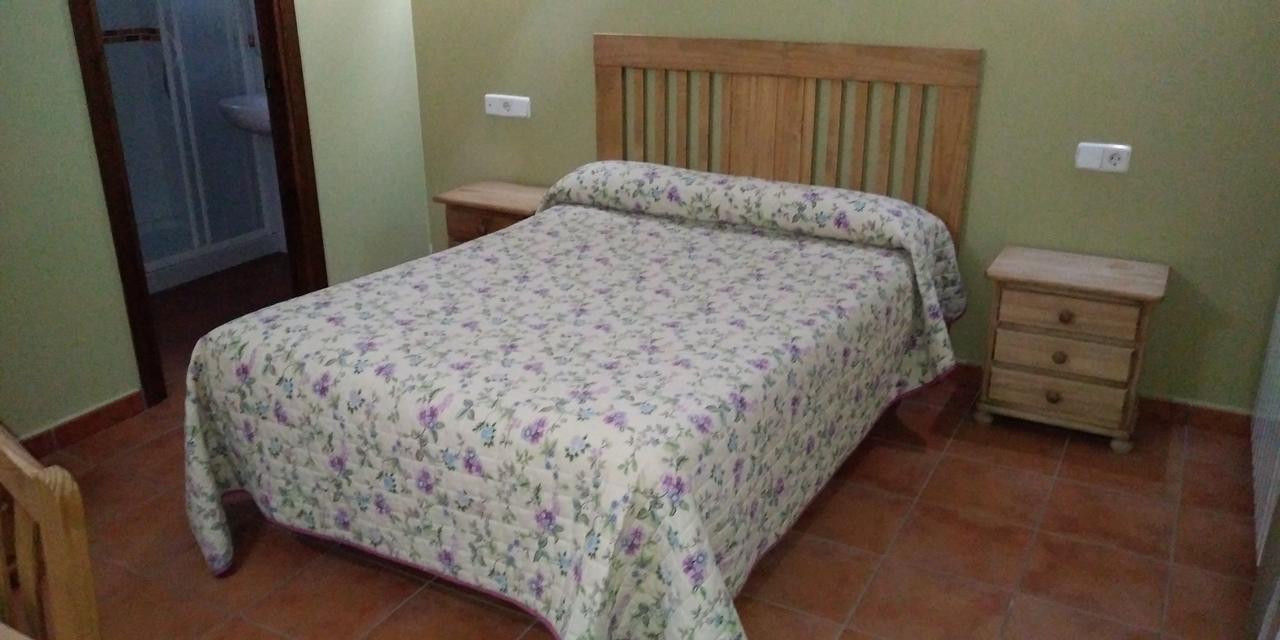 Hostal La Vega Peralejos Buitenkant foto