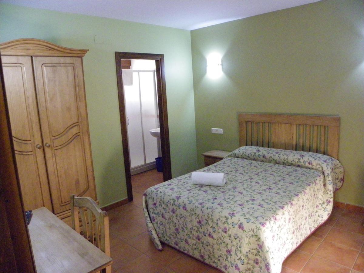 Hostal La Vega Peralejos Buitenkant foto