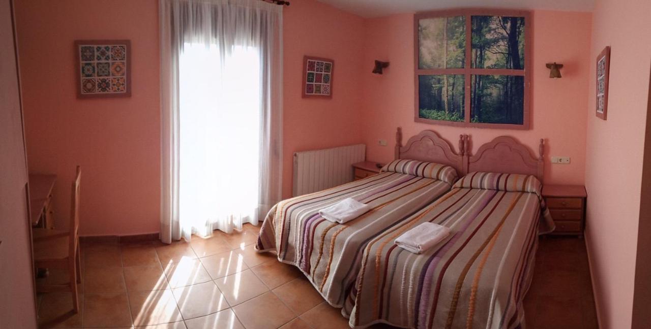 Hostal La Vega Peralejos Buitenkant foto